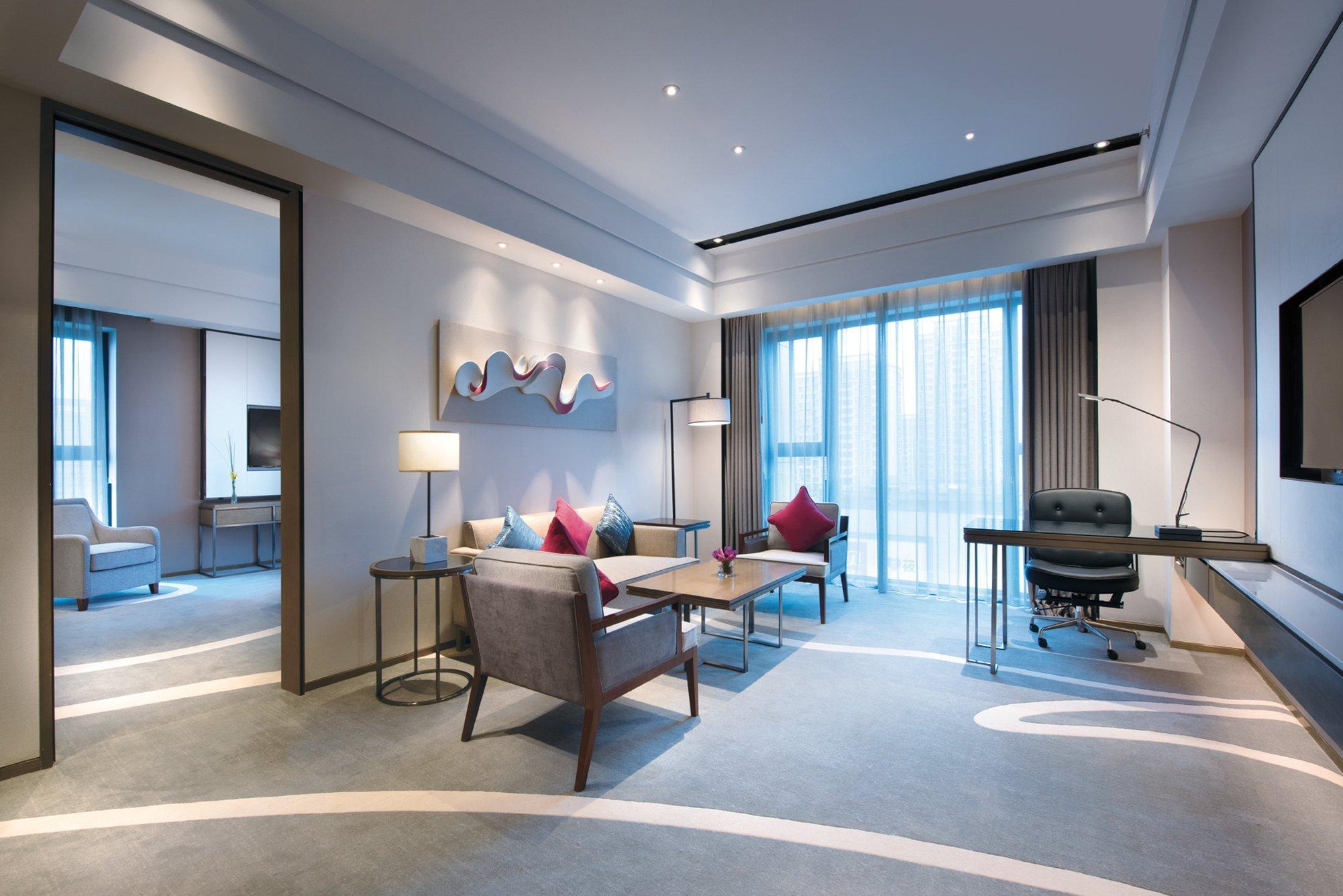 Crowne Plaza Hangzhou Qiantang - The Subway Can Reach The West Lake Scenic Area As Well As The Airport And High-Speed Rail Station, Adjacent To Jinsha Lake And Longfor Paradise Walk エクステリア 写真